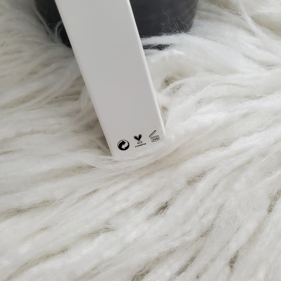 TASH Cosmetics Pink Tint Lip Gloss #7 Clear Top - Picture 2 of 4